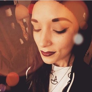 Meet your Posher, Brittney